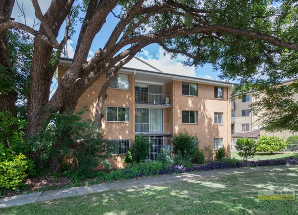 8/28 Riverview Terrace, Hamilton QLD 4007