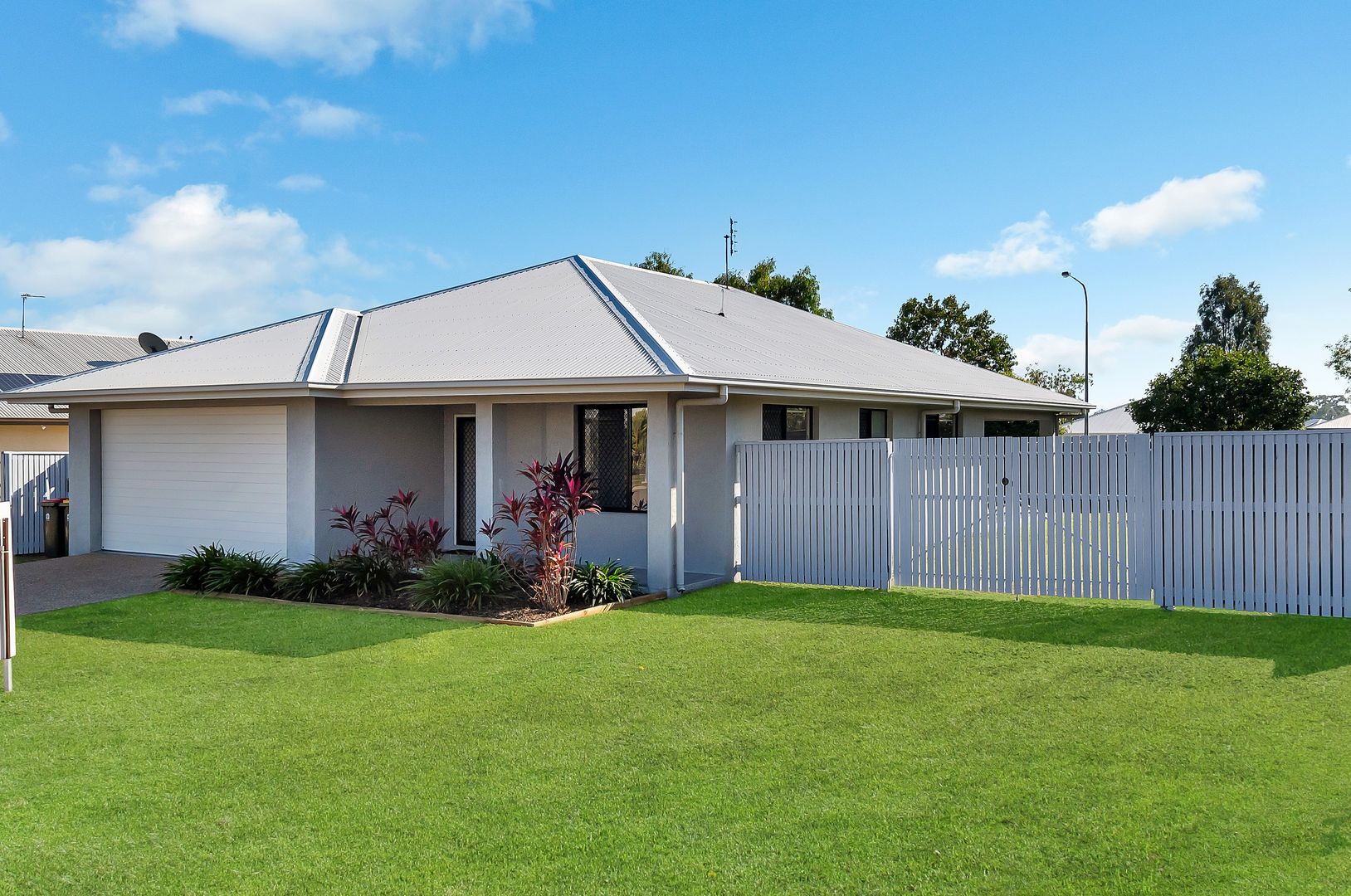 2 Filmoy Place, Bushland Beach QLD 4818, Image 1