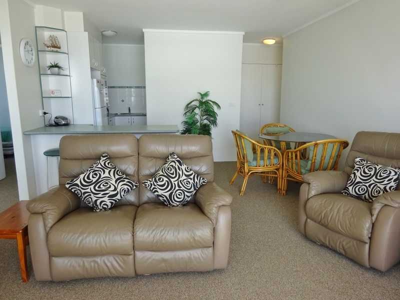 27/8 North Street 'Oceanic', Forster NSW 2428, Image 2