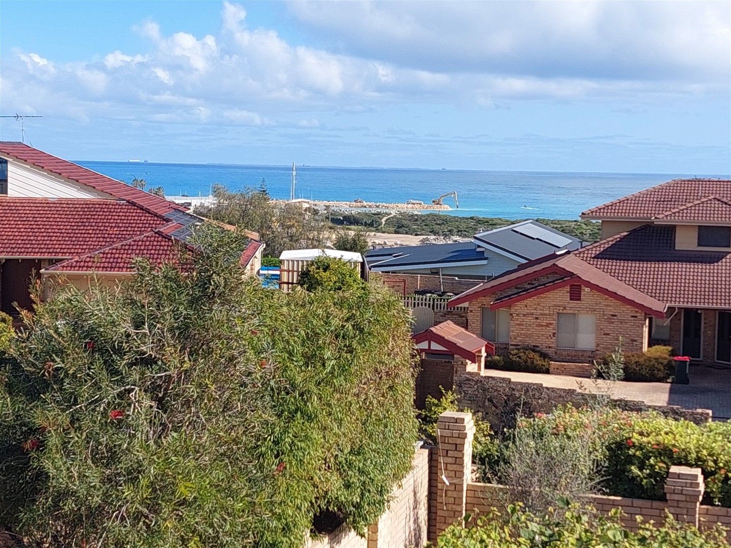 4 bedrooms House in 15A Courageous Place OCEAN REEF WA, 6027