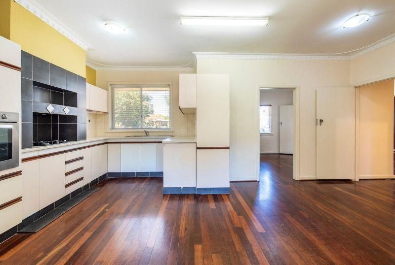 3 bedrooms House in 31 Waller Street LATHLAIN WA, 6100