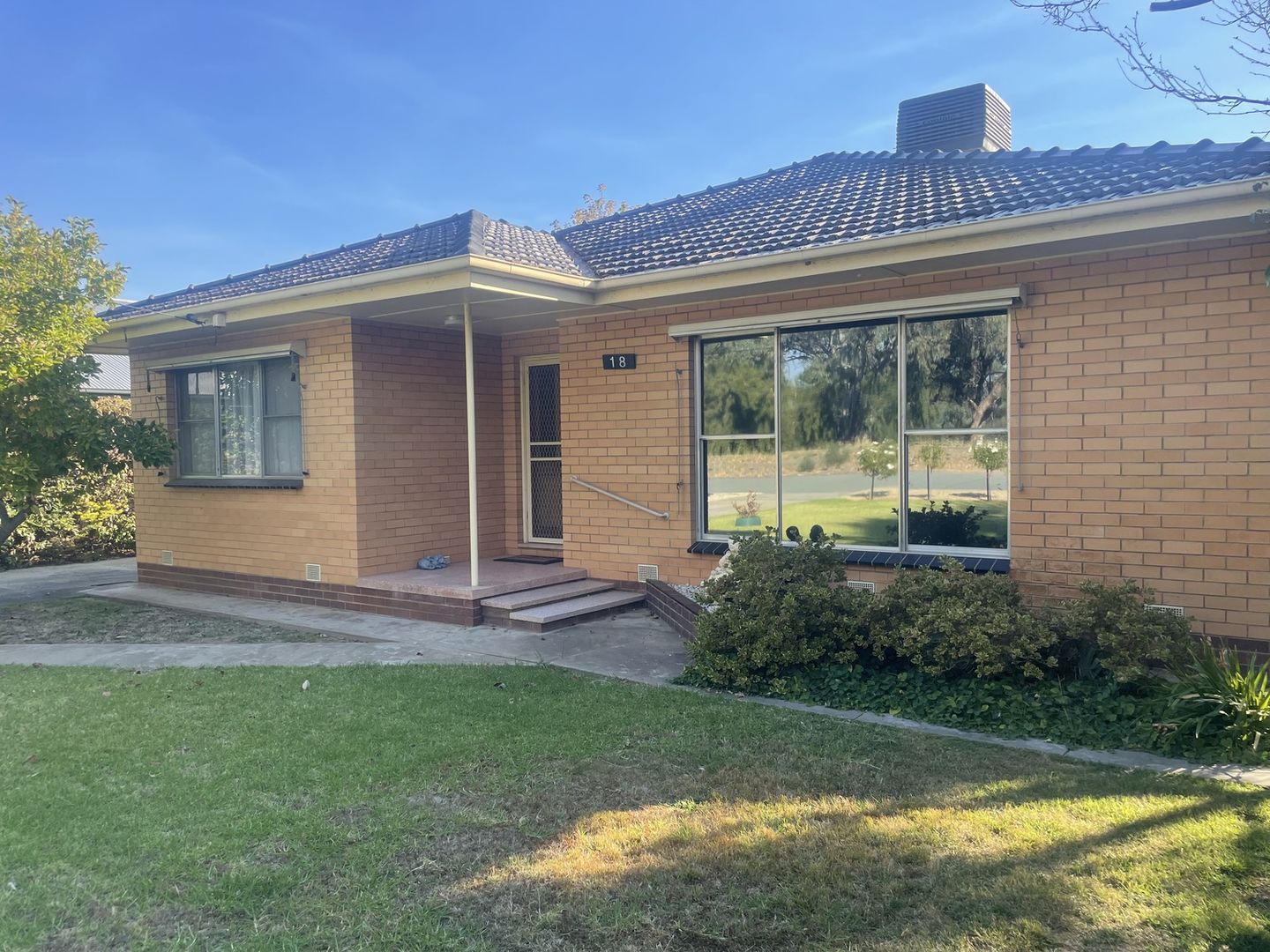 18 Muntz Avenue, Nathalia VIC 3638, Image 2