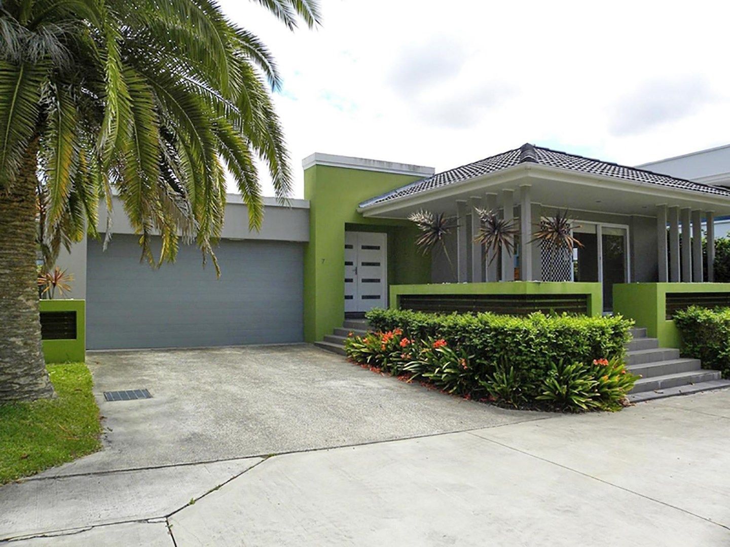 4 bedrooms House in 7 Grasslands Avenue TERRIGAL NSW, 2260
