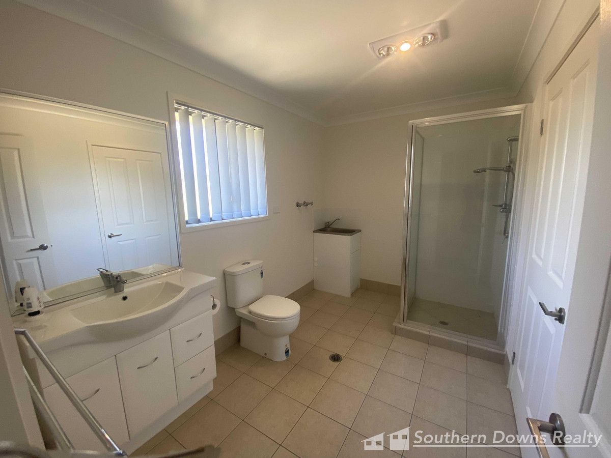 163 Wallace Street, Warwick QLD 4370, Image 2