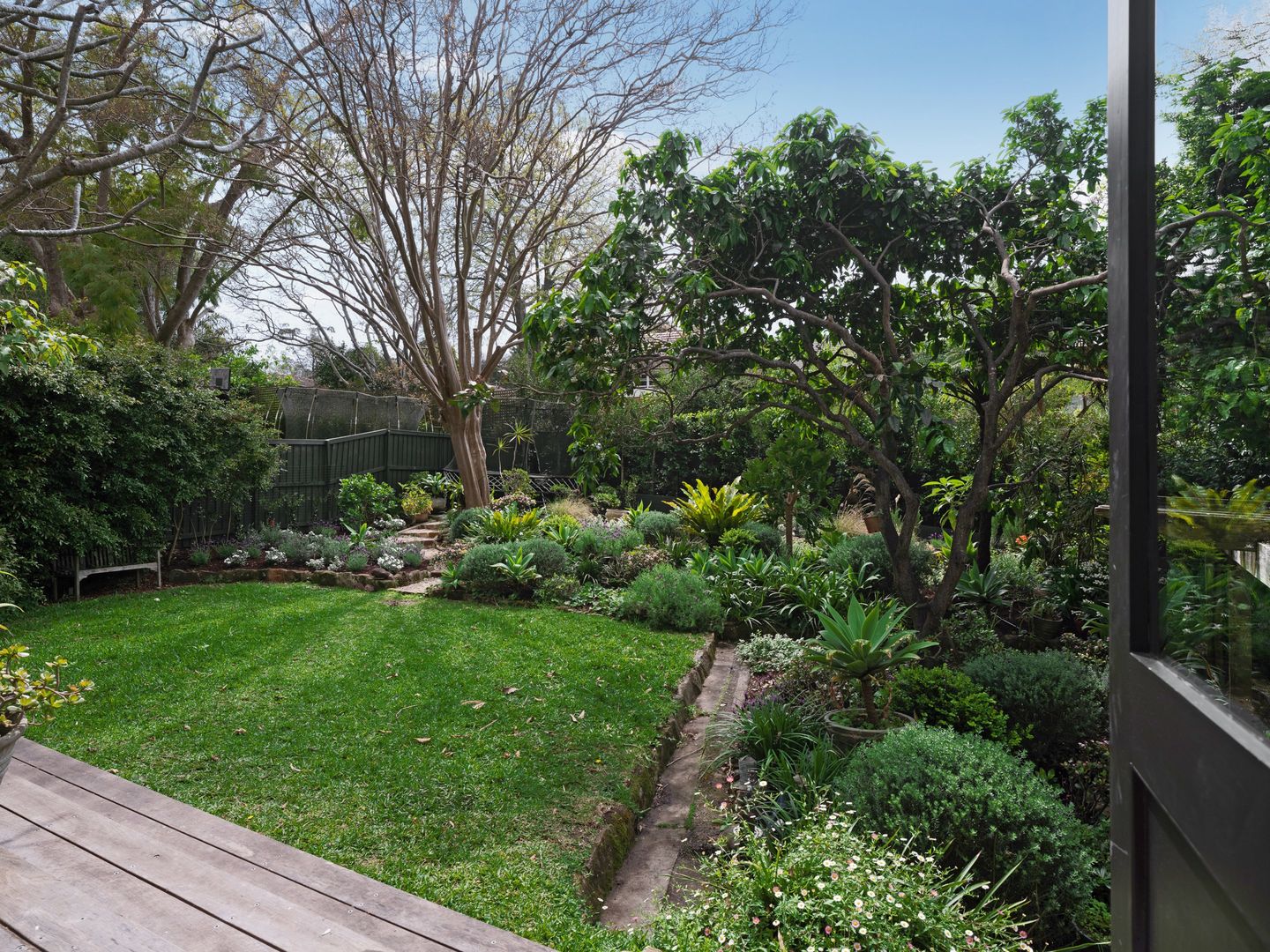 27 Sunnyside Crescent, Castlecrag NSW 2068, Image 2