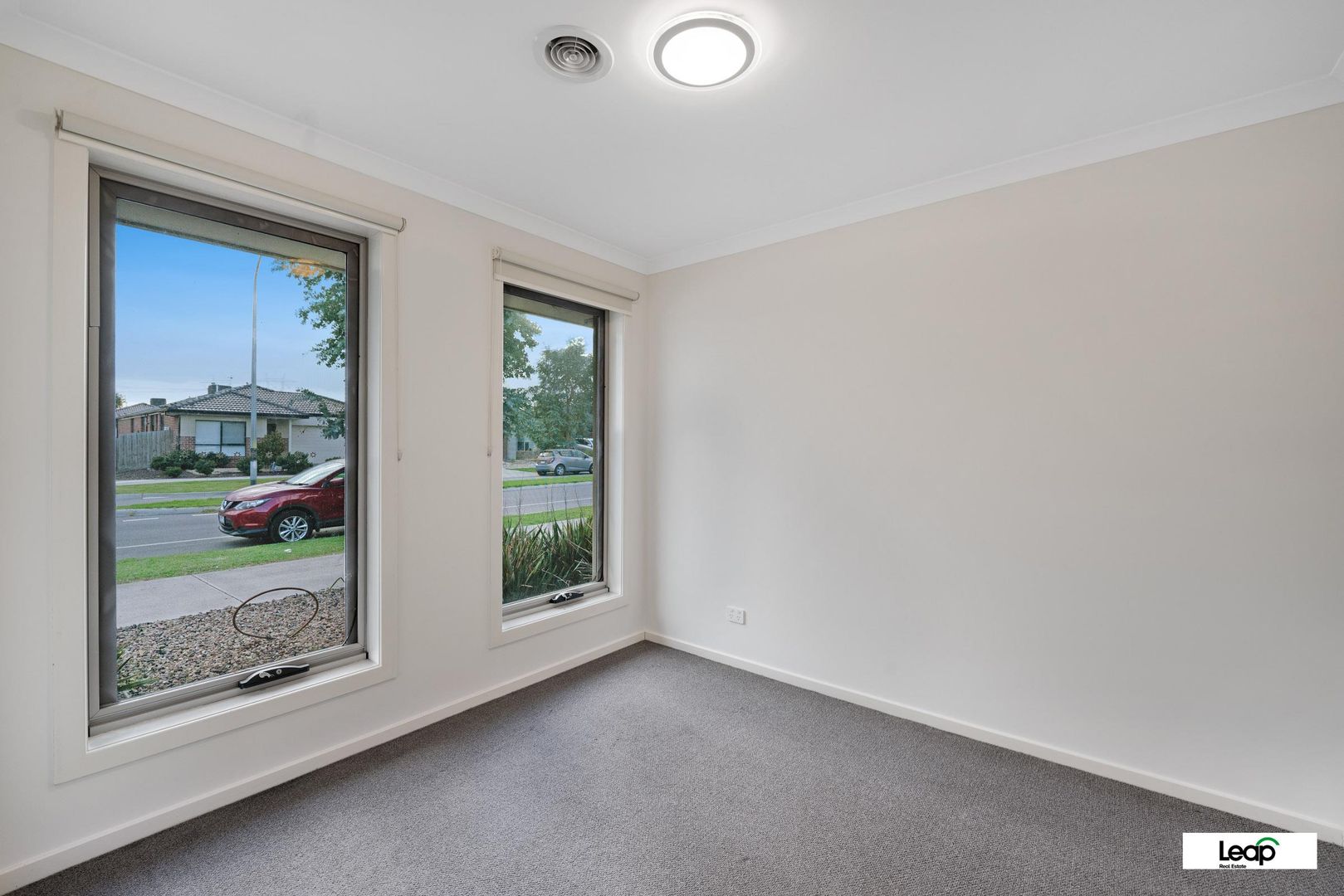 19 Koobush Boulevard, Wollert VIC 3750, Image 2