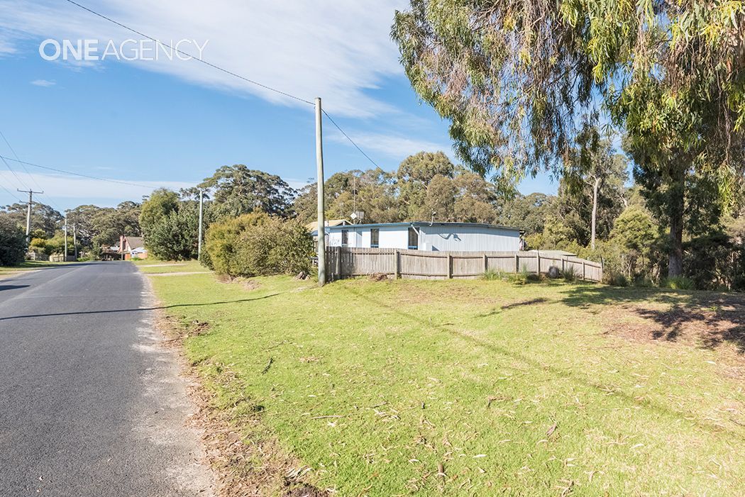 21 Banksia Avenue, Sisters Beach TAS 7321, Image 2