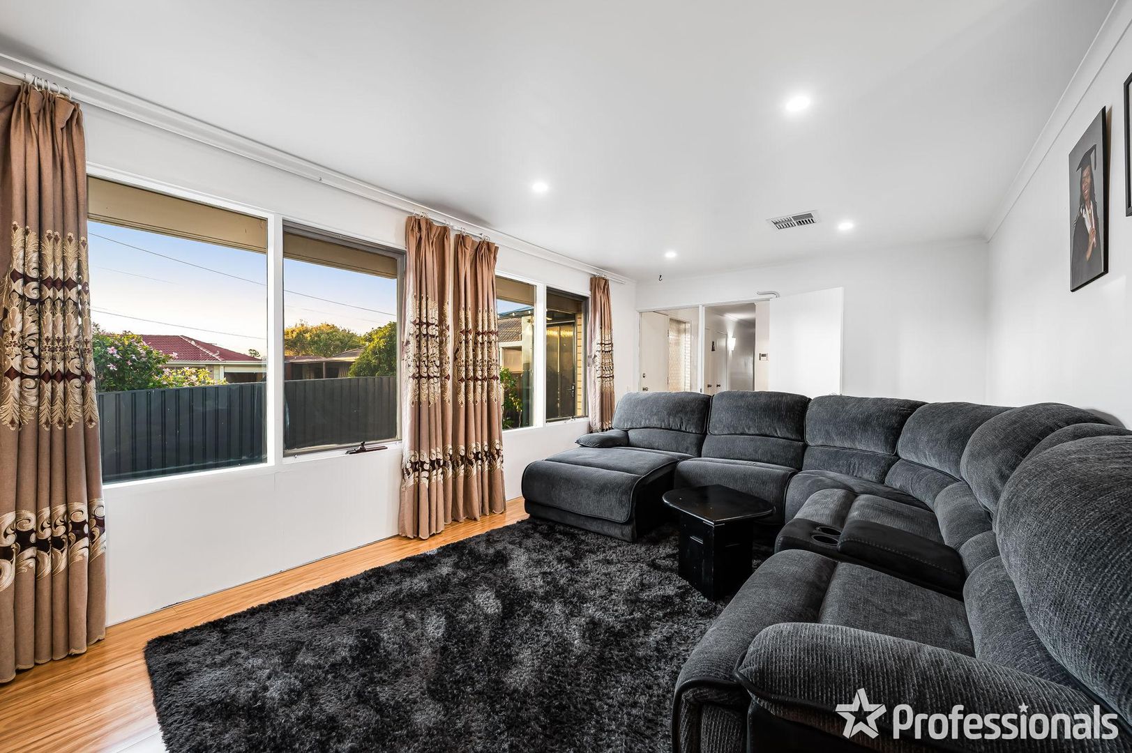 6 Minya Court, Modbury North SA 5092, Image 2