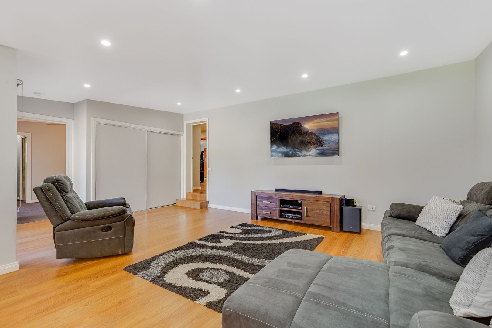 223 High St, Heathcote VIC 3523, Image 2