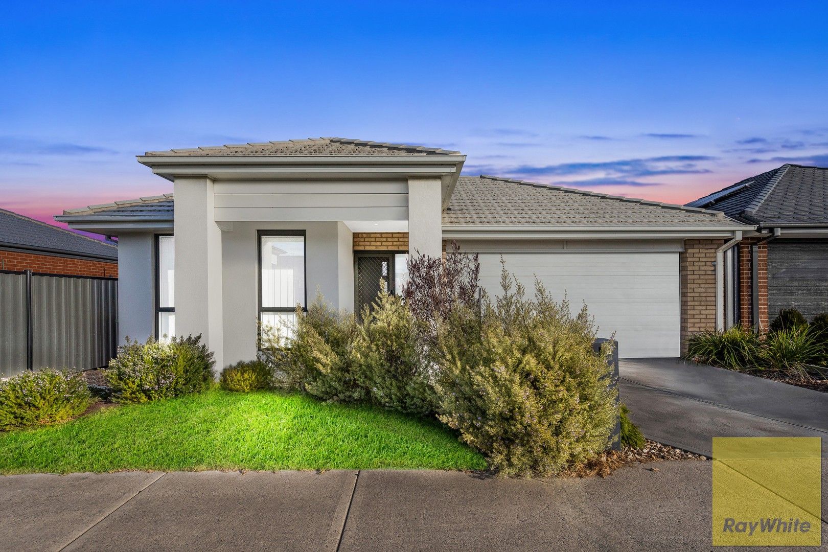 4 bedrooms House in 3 Cudgerie Close CRAIGIEBURN VIC, 3064