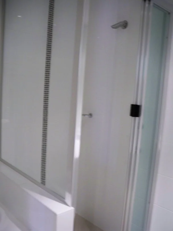 Additional image 11 of Holt ACT 2615