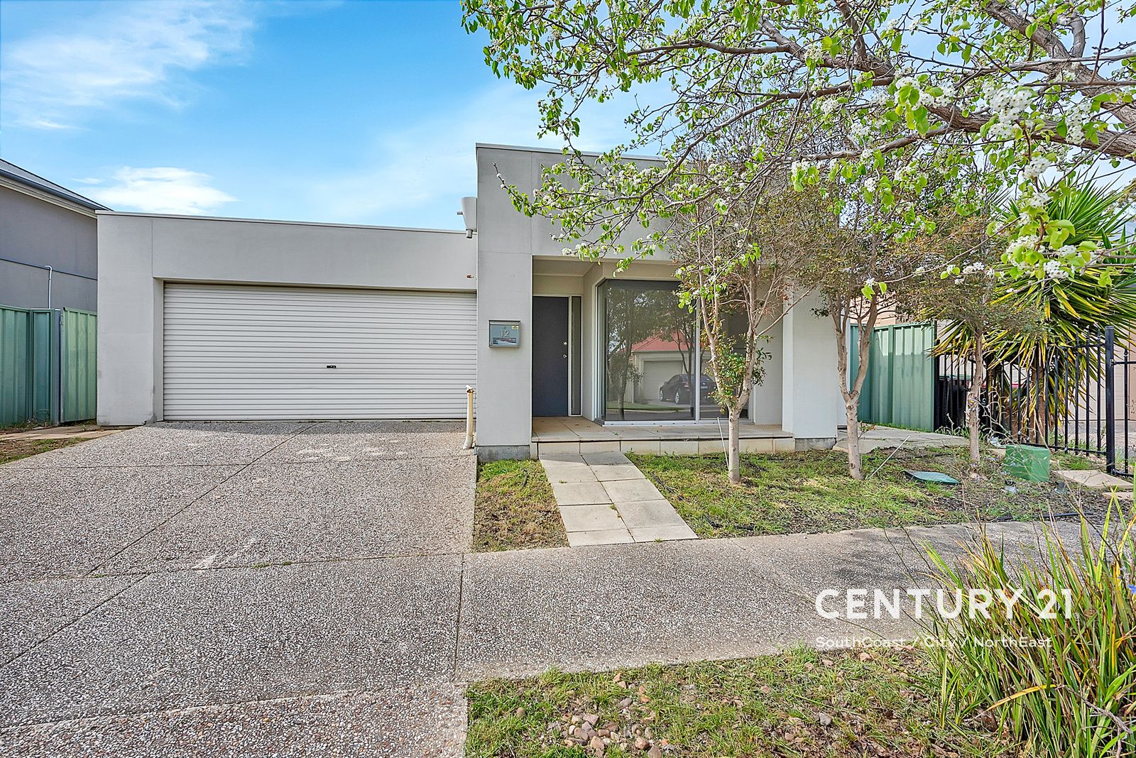 3 bedrooms House in 12 Yarle Street MAWSON LAKES SA, 5095