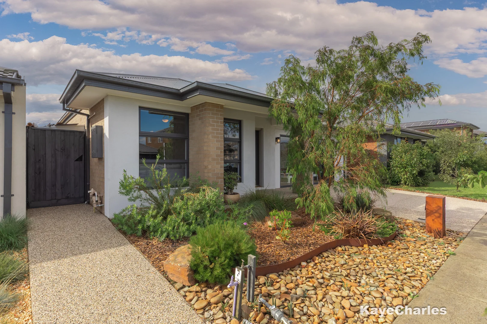 Additional image 2 of 5 Golden Banksia Drive, Officer VIC 3809