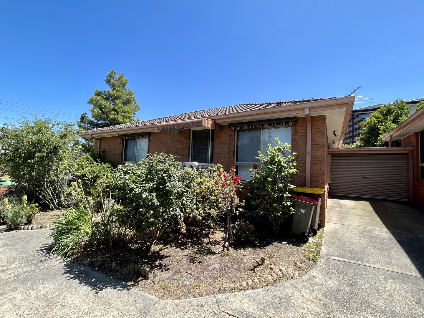 2 bedrooms Apartment / Unit / Flat in 1/25 May Park Avenue ASHWOOD VIC, 3147