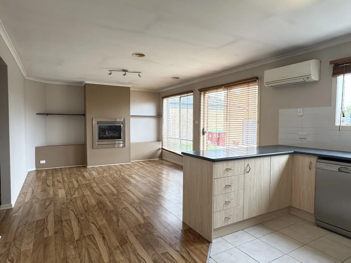 Additional image 3 of 2 Karwarren Way, Cranbourne West VIC 3977