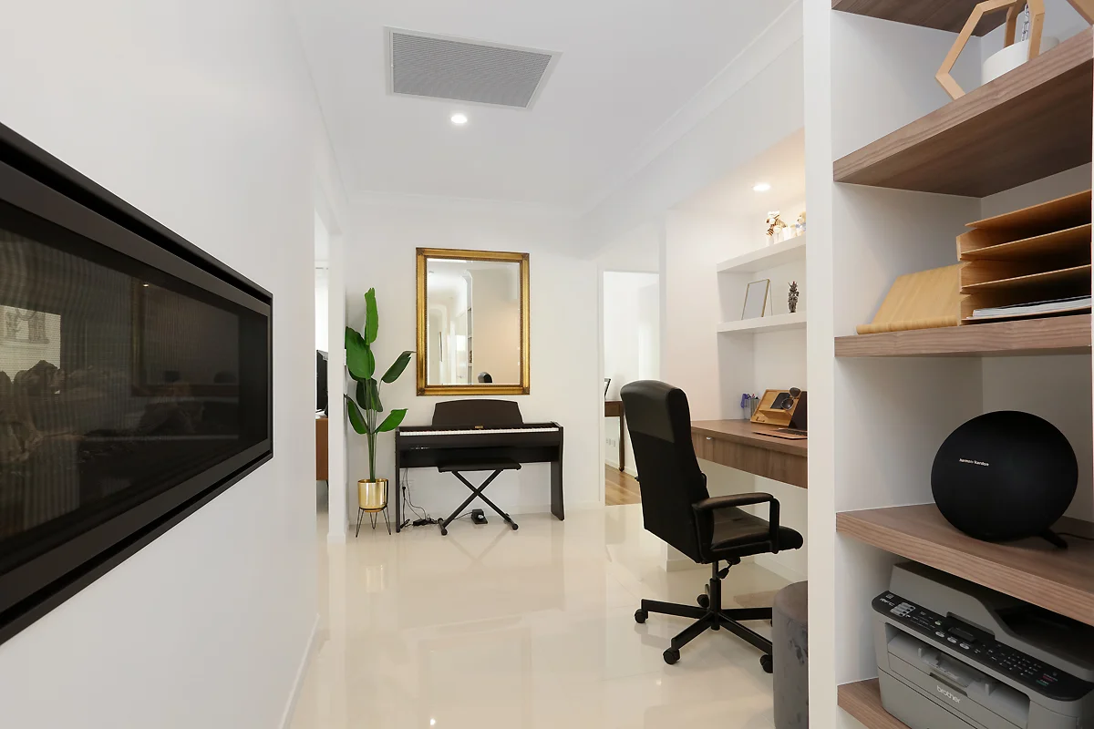 Additional image 6 of 1065 Lakeview Terrace, Benowa QLD 4217