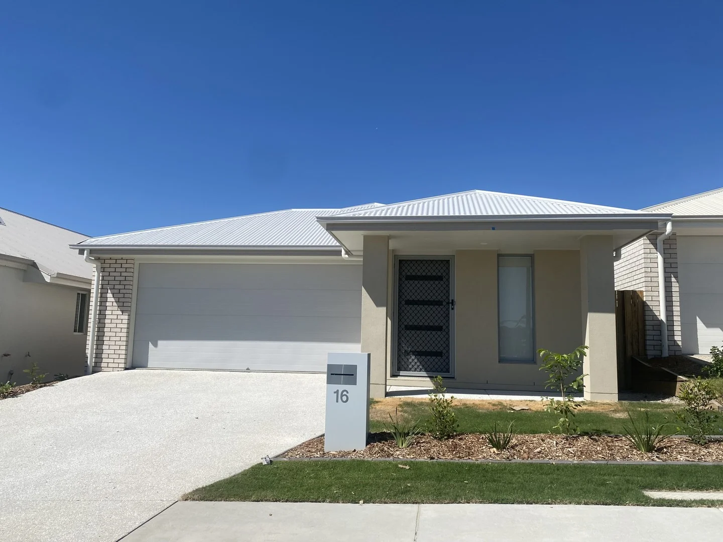 16 Alma Street, Morayfield QLD 4506