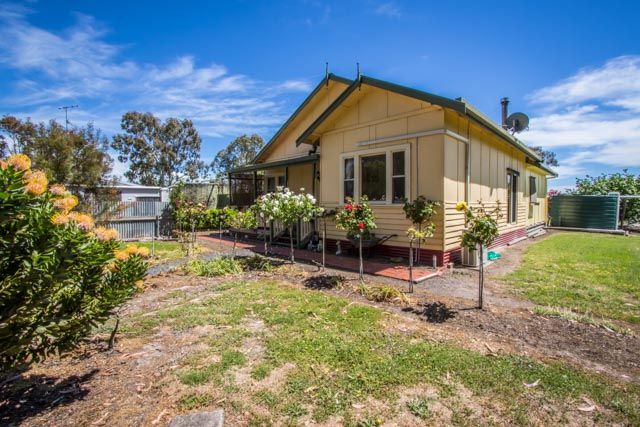 18 Strathdownie School Road, Strathdownie VIC 3312, Image 0