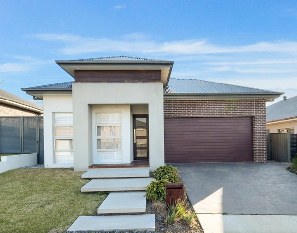 31 Yerrang Avenue, Glenmore Park NSW 2745