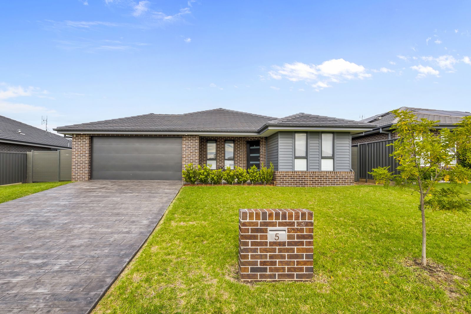 5 Angus Place, Tamworth NSW 2340, Image 0