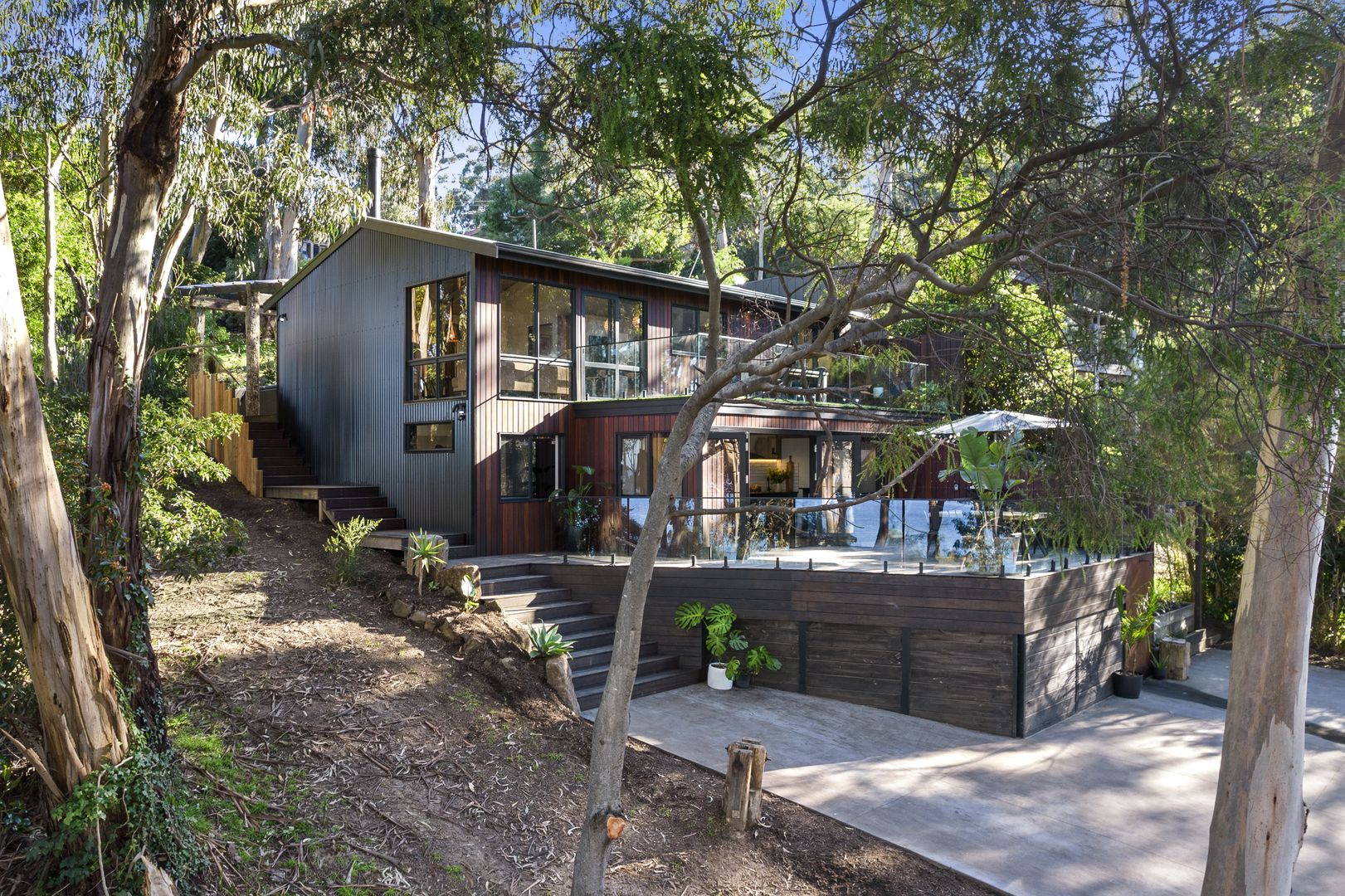 11 Cassidy Drive, River Property History & Address Research