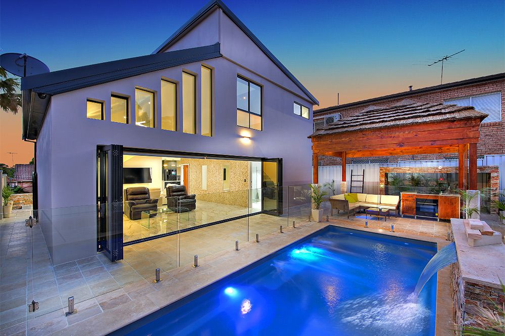 6 bedrooms House in 6 Everitt Place STRATHFIELD SOUTH NSW, 2136