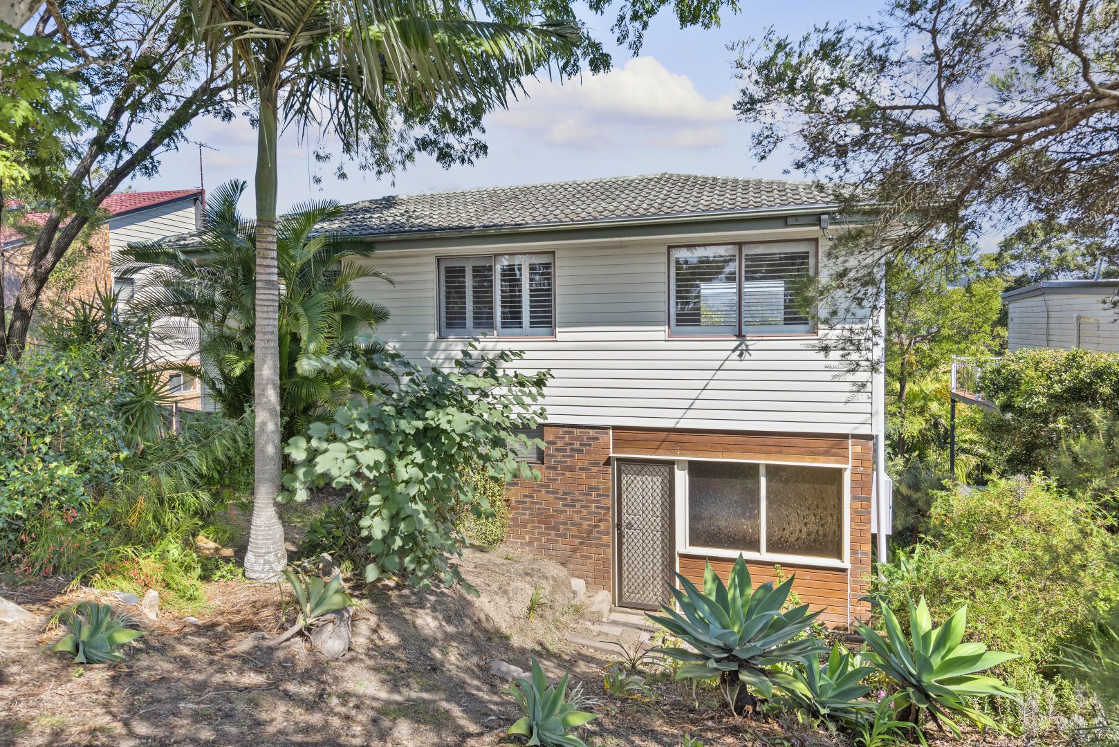 936 South Pine Road, Everton Hills QLD 4053