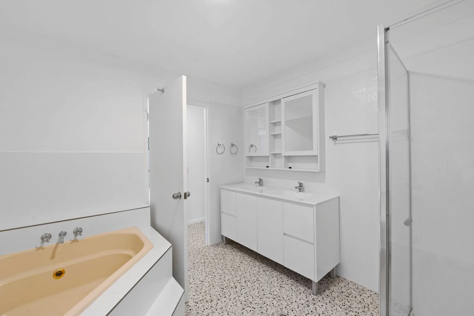 Additional image 7 of 145 Barrier Reef Drive, Mermaid Waters QLD 4218