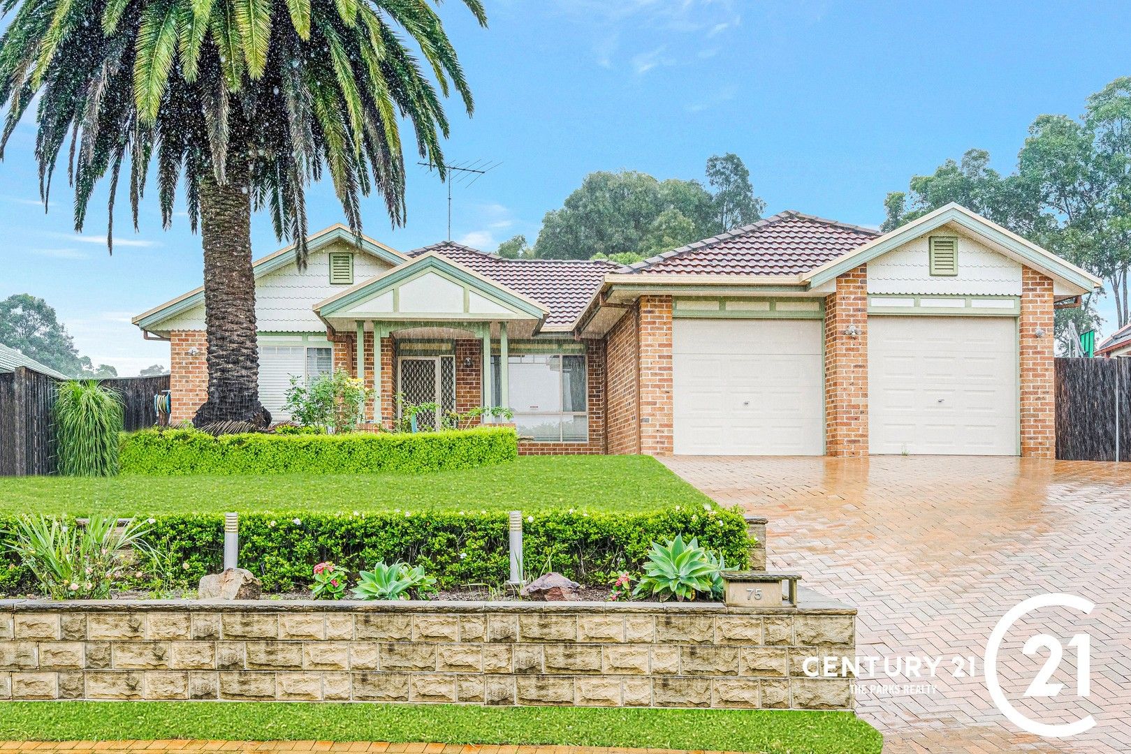 4 bedrooms House in 75 Edinburgh Circuit CECIL HILLS NSW, 2171