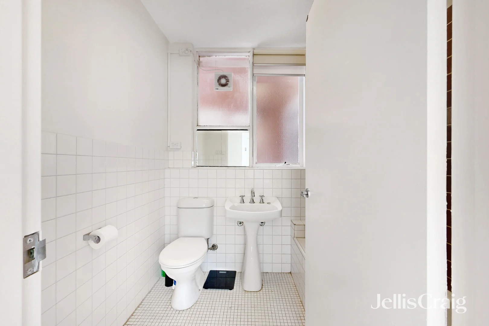 Additional image 2 of 4/125 Tennyson Street, Elwood VIC 3184