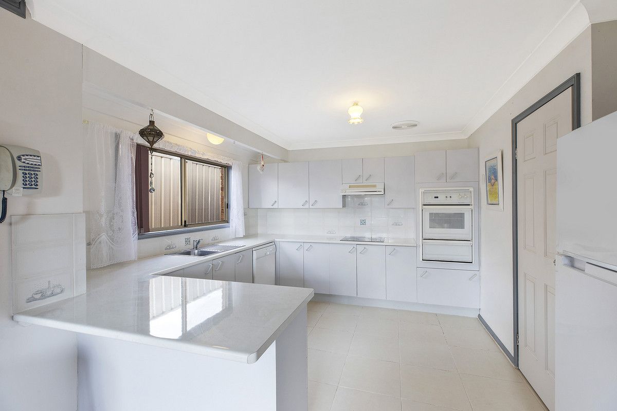 2/36 Sirius Avenue, Bateau Bay NSW 2261, Image 1