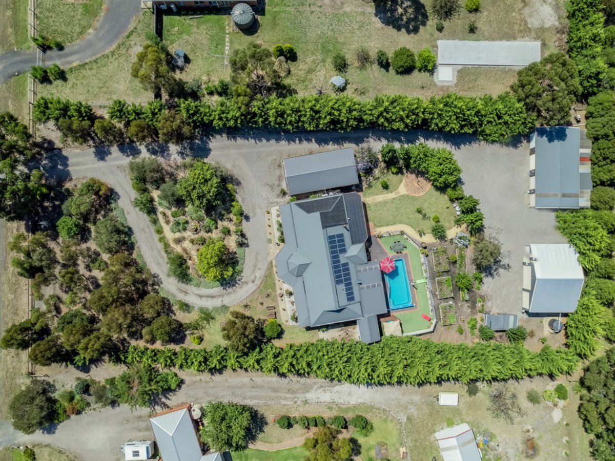 8 Inverlochy Drive, Bannockburn VIC 3331, Image 0