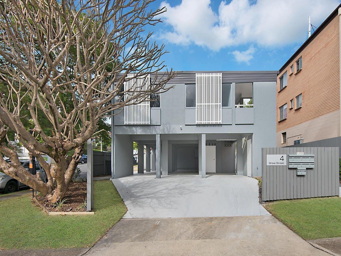 2 bedrooms Apartment / Unit / Flat in 1/4 Grove Street TOOWONG QLD, 4066