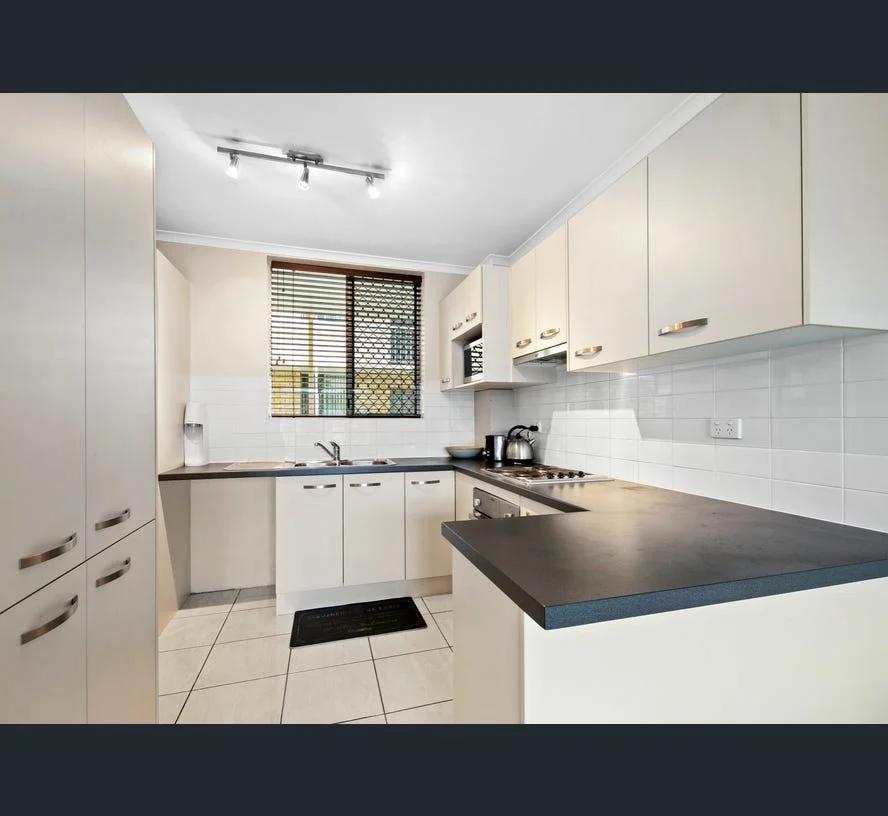 Additional image 6 of 2/8 Cook St, Yeronga QLD 4104