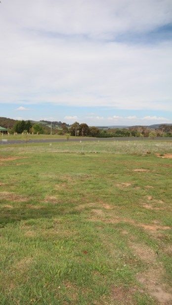 2 Blenheim Ave, Oberon NSW 2787, Image 2