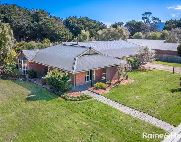 4 Chessy Park Drive, New Gisborne VIC 3438