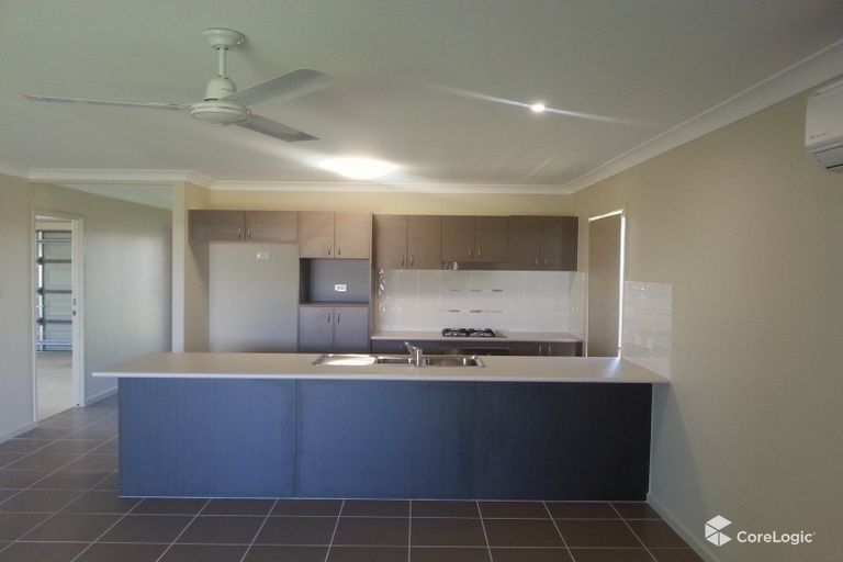 4 Gotham Loop, Deeragun QLD 4818, Image 2