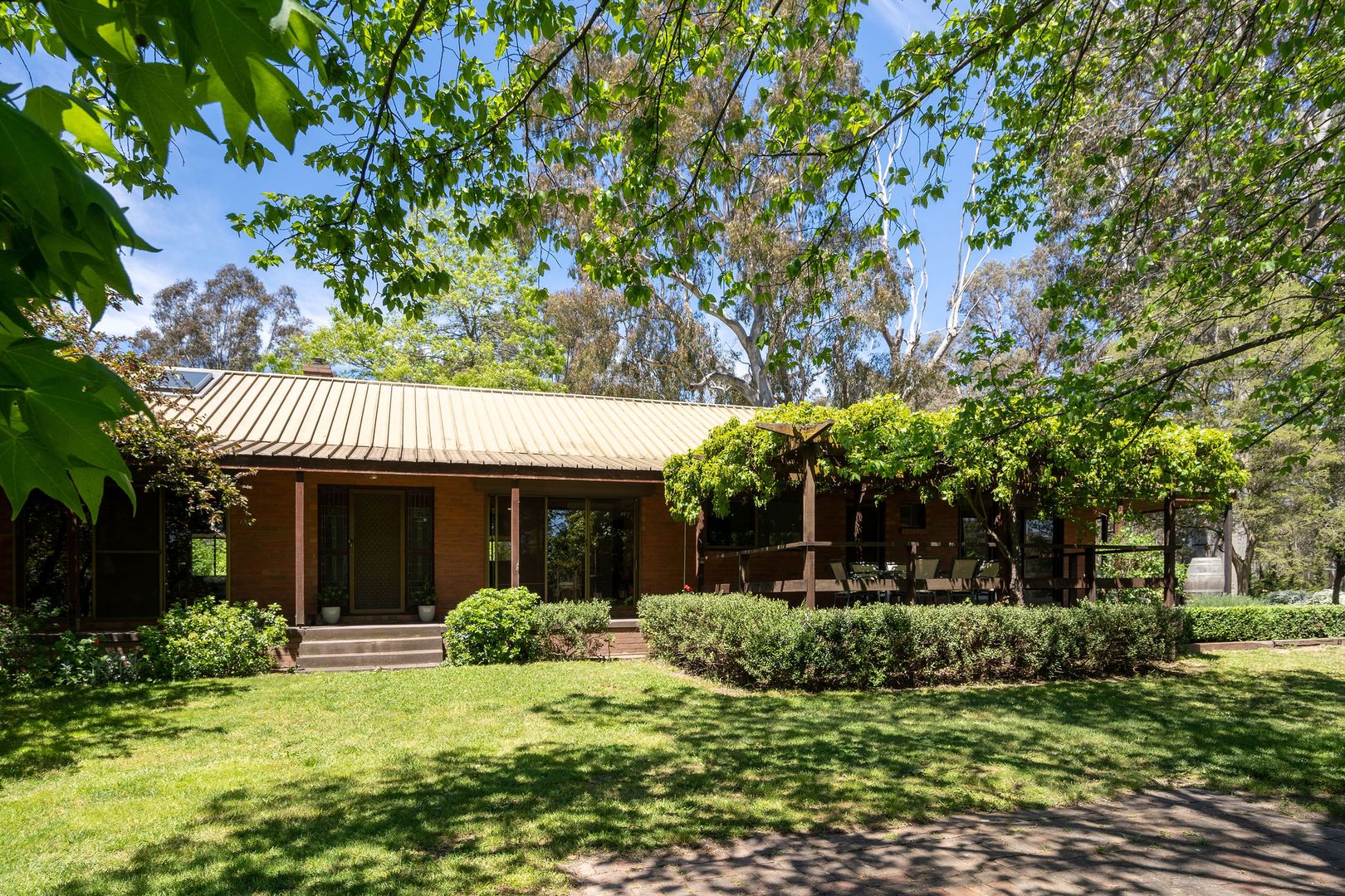 161 Goulburn Valley Highway, Seymour Property History & Address Research Domain