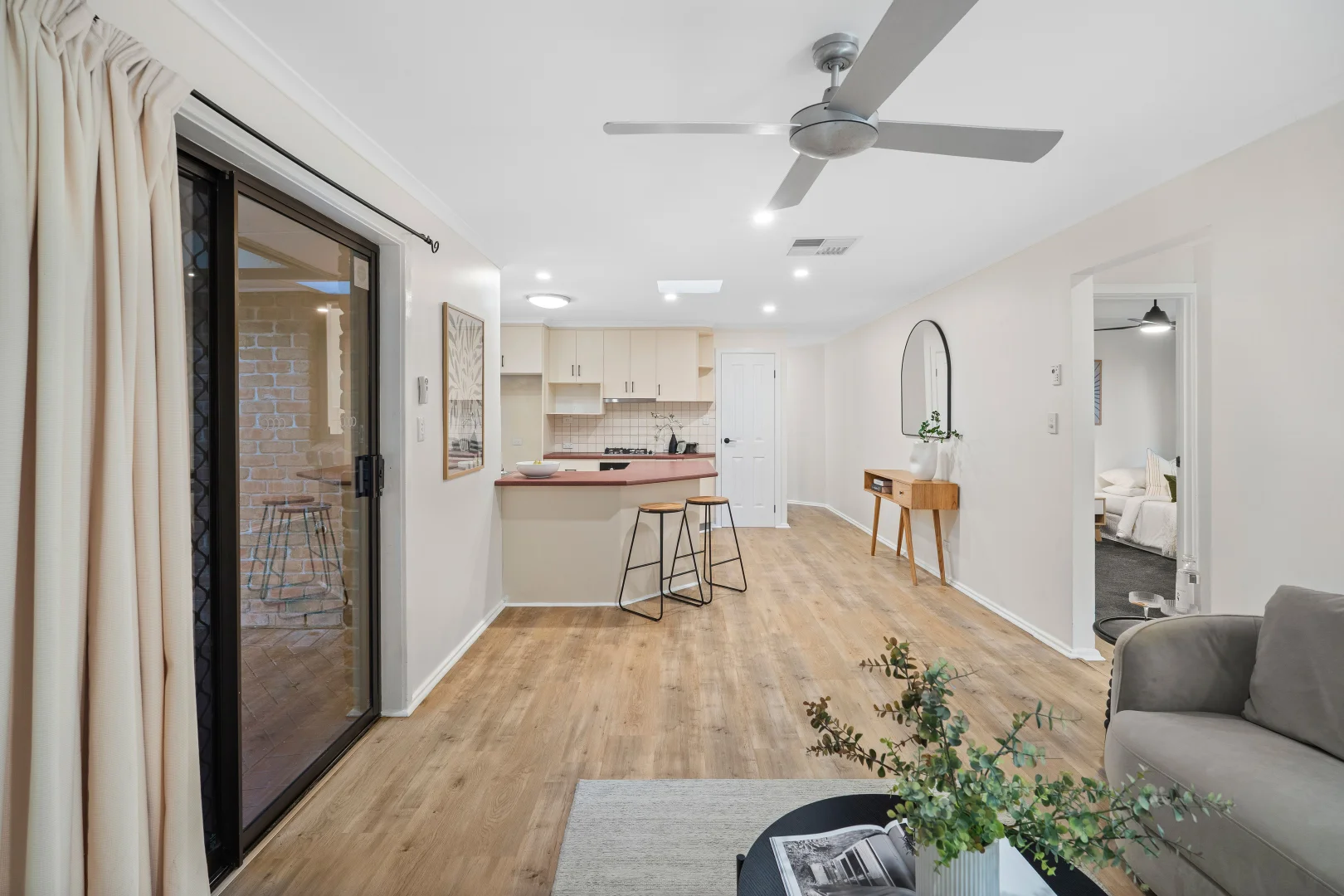 Additional image 3 of 8 Balmoral Court, Morphett Vale SA 5162