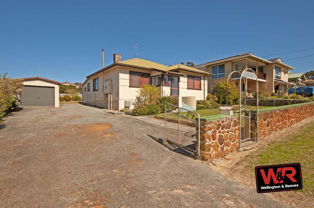 27 Beresford Street, Mira Mar WA 6330, Image 2