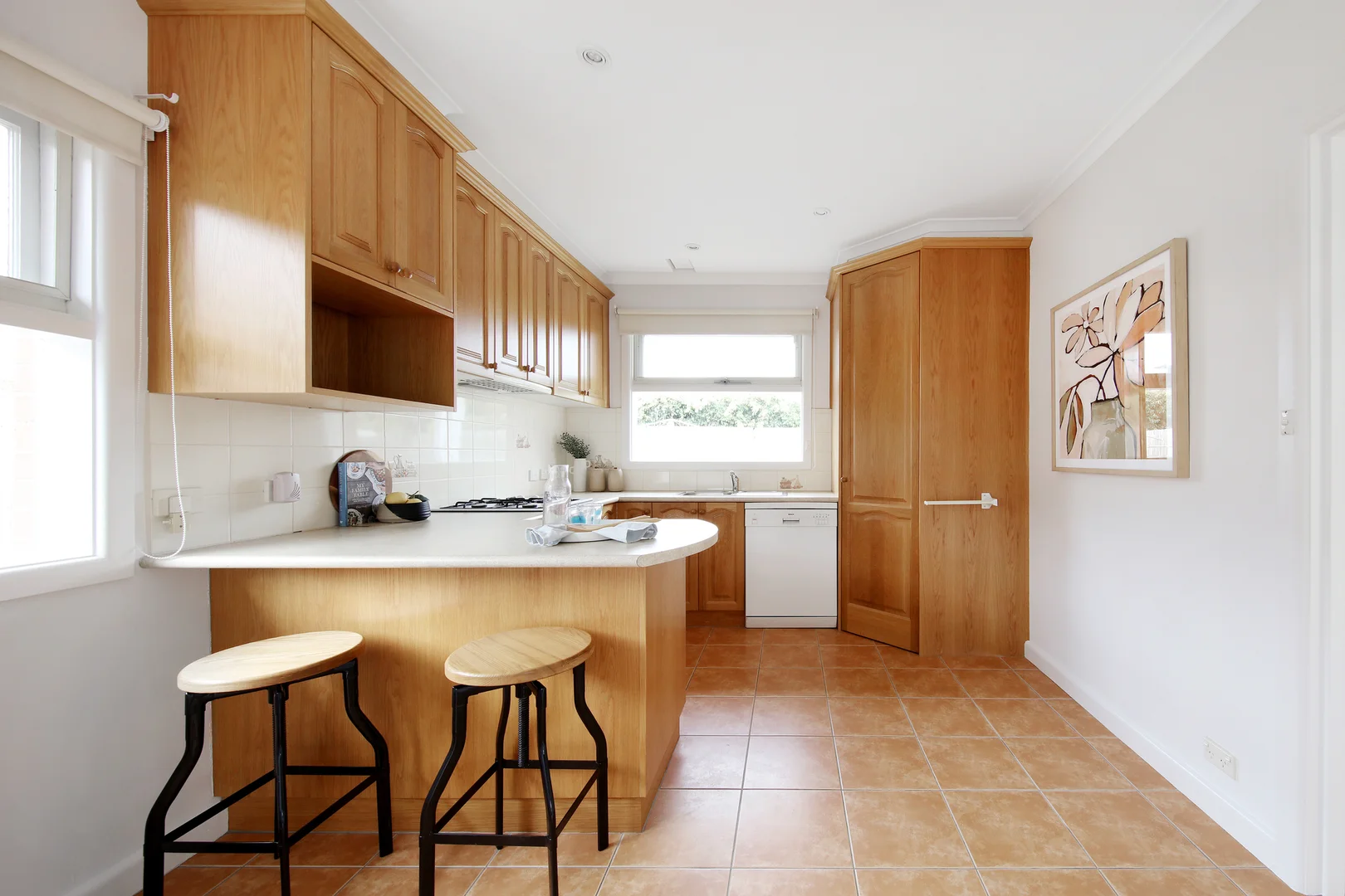 Additional image 4 of 2 Catherine Road, Bentleigh East VIC 3165