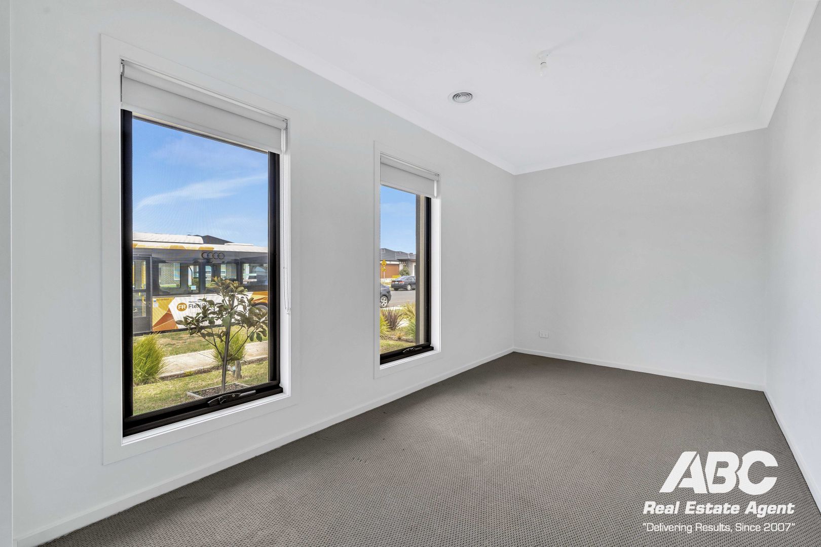 32 Murray Road, Thornhill Park VIC 3335, Image 1