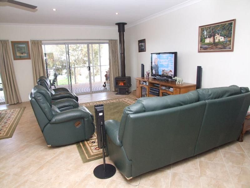 8 Africaine Terrace, Kingscote SA 5223, Image 2