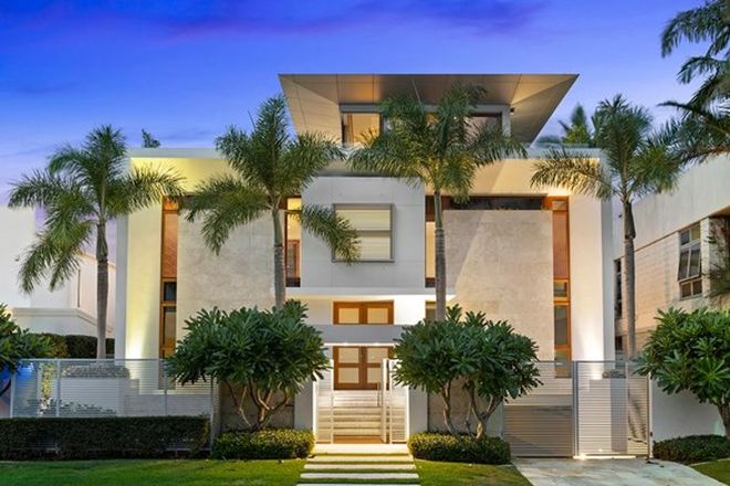 147 5 Bedroom Free Standing Houses For Sale In Surfers Paradise Qld 4217 Domain