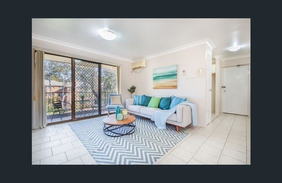 2 bedrooms Apartment / Unit / Flat in 8/227 Targo Road GIRRAWEEN NSW, 2145