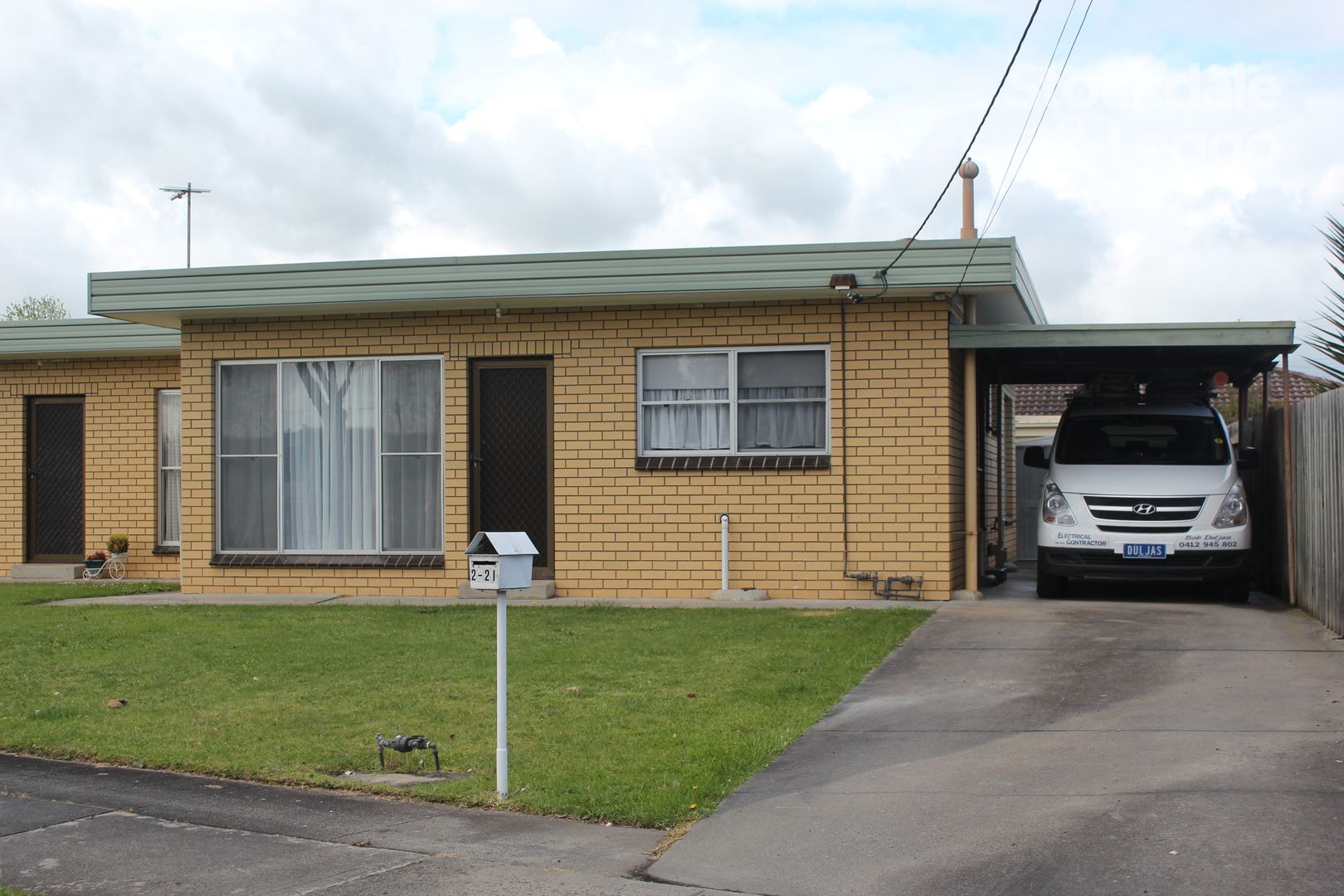 1 & 2 / 21 Chestnut Avenue, Morwell VIC 3840, Image 2