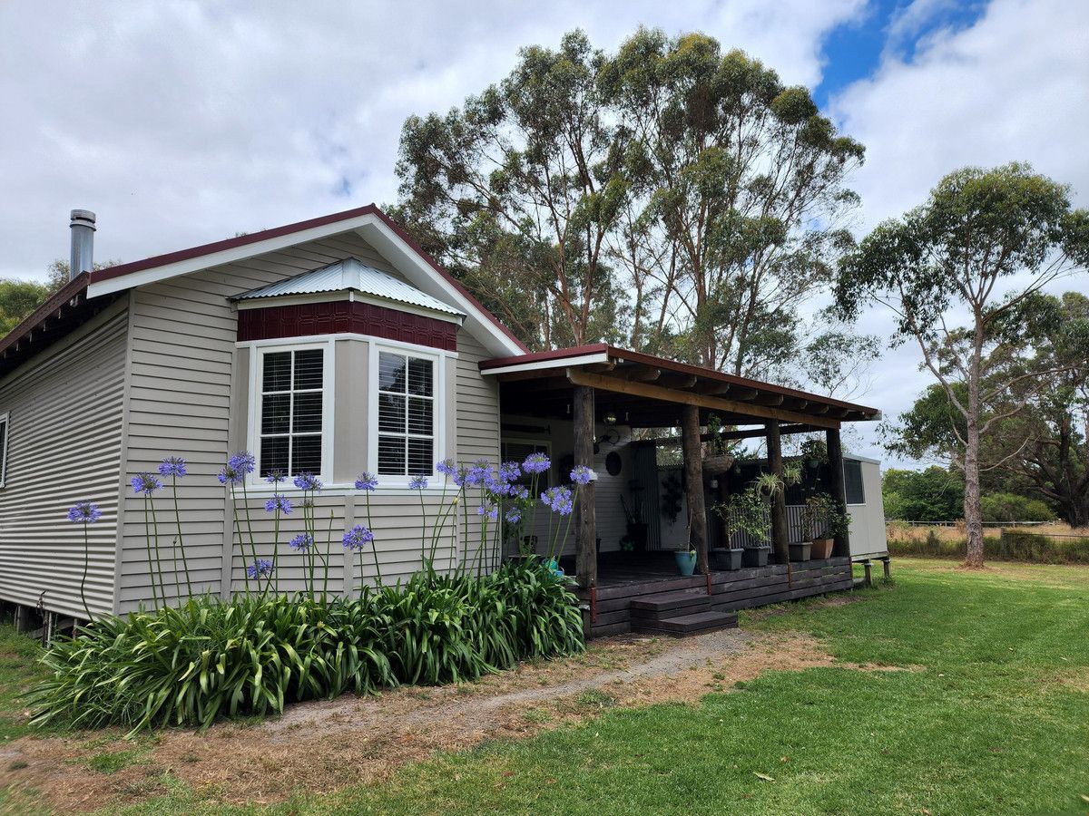 3 bedrooms House in 63 Ingoldby Street MOUNT BARKER WA, 6324