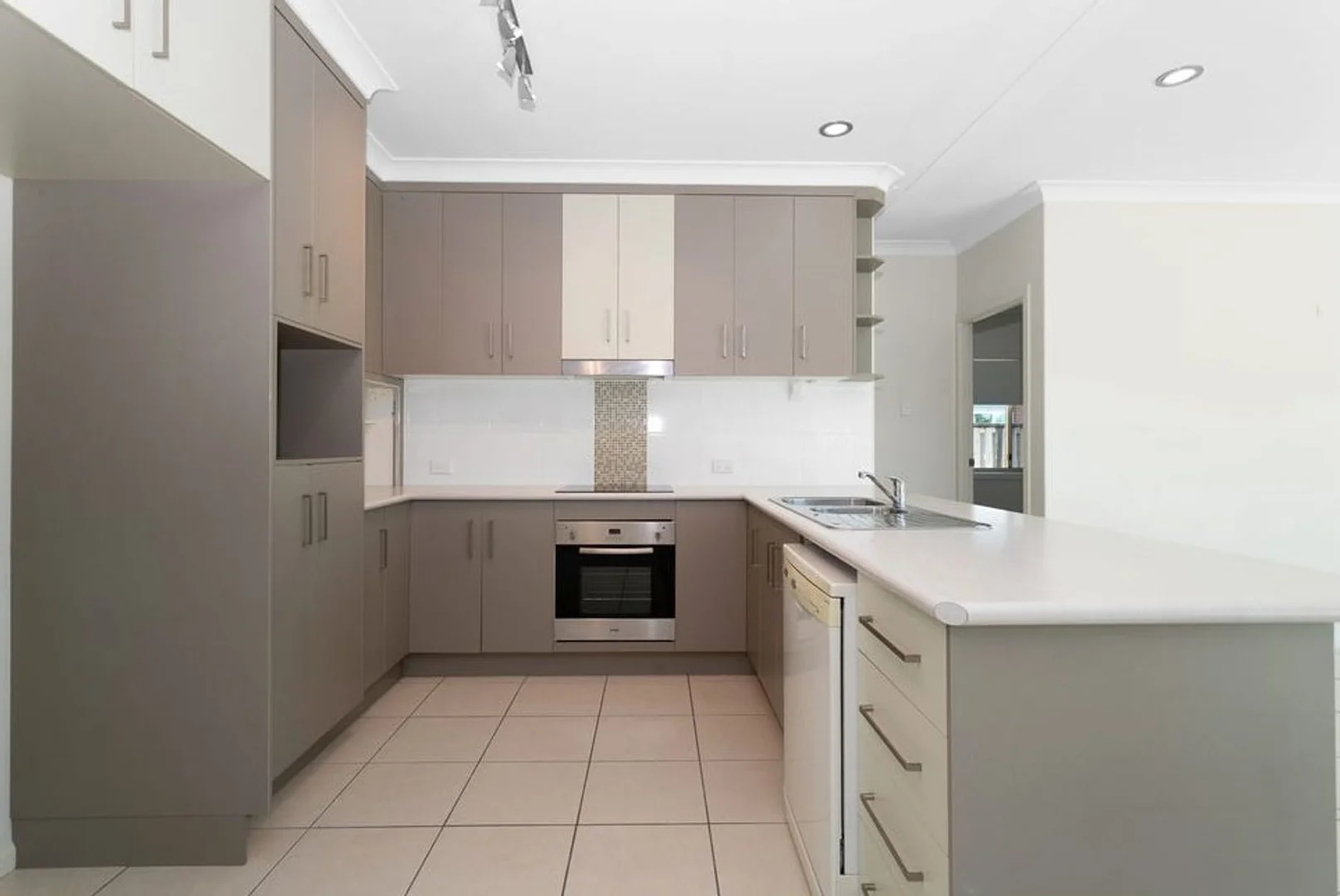 Additional image 5 of 89 Village Circuit, Eimeo QLD 4740