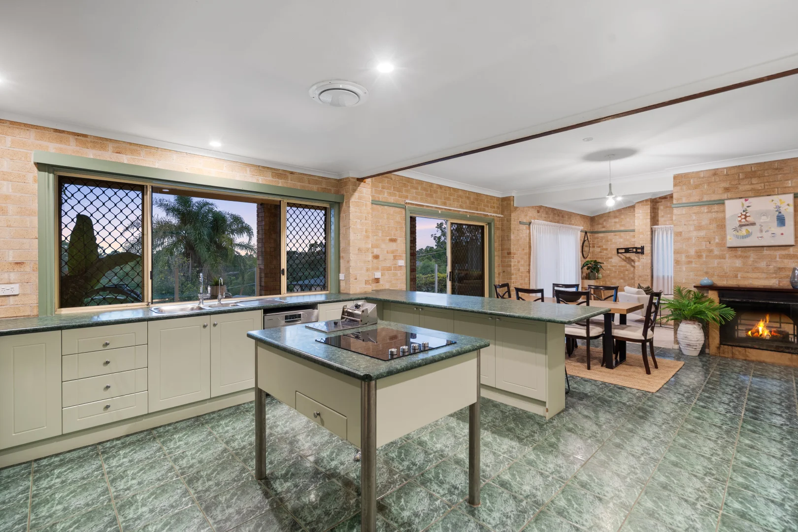 Additional image 8 of 171 San Fernando Drive, Worongary QLD 4213