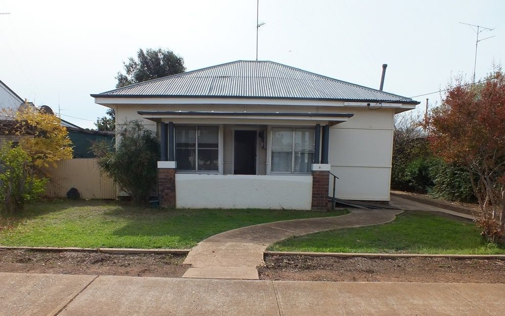 37 Gladstone Street, West Wyalong NSW 2671, Image 0